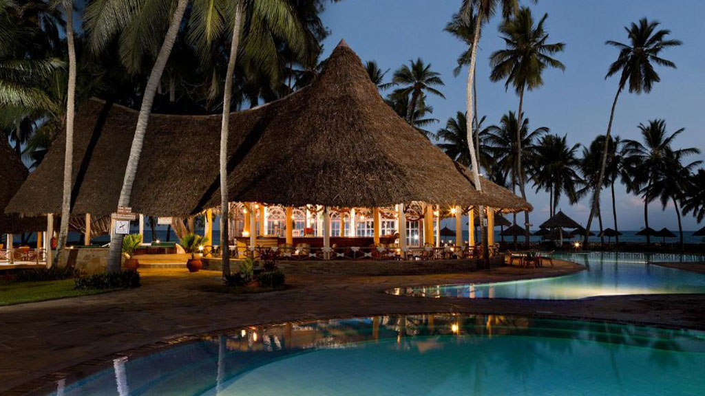 Neptune-Paradise-Beach-Resort-Spa-Diani-3